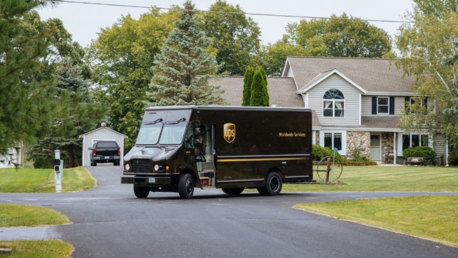 I studied #UPS (<a href="/UPS/">UPS</a>) over the past 2 months 👇

Despite being the undisputed global leader in logistics and small-package delivery, $UPS stock had historical underperformance vs. S&amp;P 500 $SPY. Here’s what's happening: