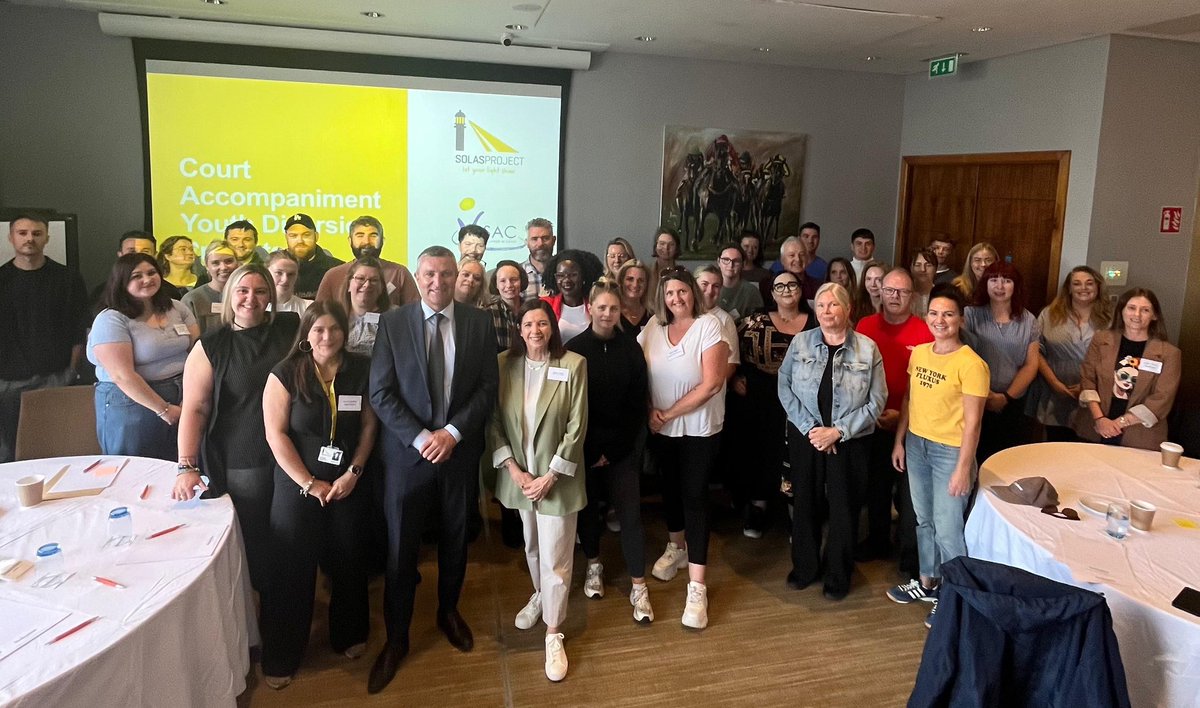 🙌 Brilliant to drop into a Court Accompaniment training session for Youth Workers this morning!

⚖️ The rollout of this scheme, where Youth Workers accompany young people who are before the courts, is an important part of our Youth Justice Strategy.

assets.gov.ie/static/documen…