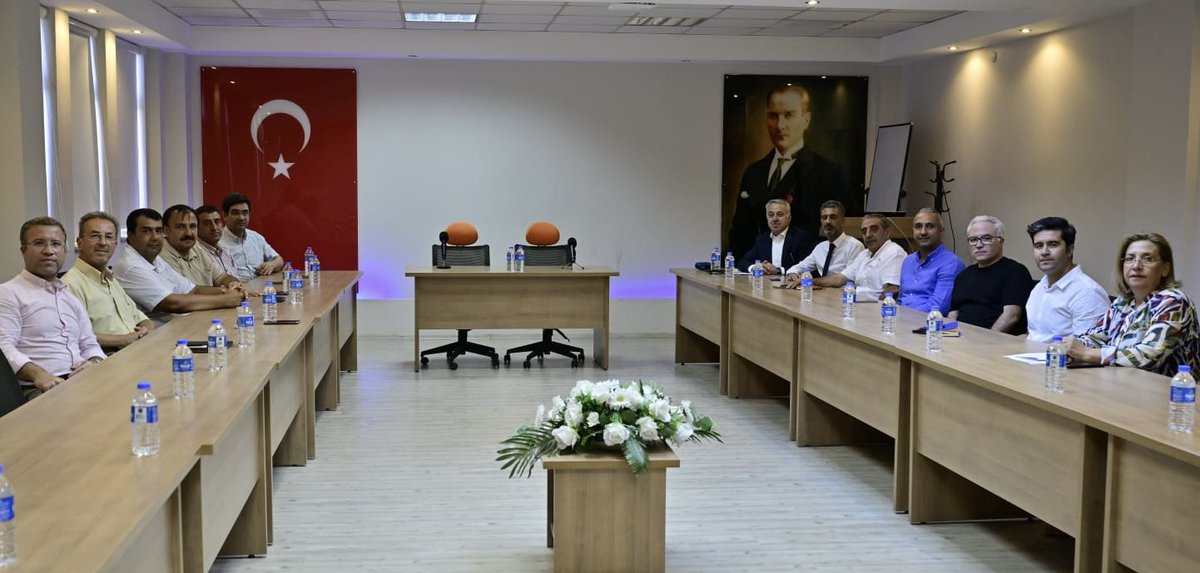 İlimizdeki <a href="/TCTarim/">T.C. Tarım ve Orman Bakanlığı</a> Bakanlığımıza bağlı kurumlar ile <a href="/izmirzkm/">İzmir Zirai Karantina Müdürlüğü</a> Müdürlüğümüzde bir araya gelerek çalışmalarımız hakkında bilgilendirme yapılmış, Bakanlığımız görev alanına giren faaliyetler ile ilgili verimli bir istişare ve işbirliği sağlanmıştır.

<a href="/ibrahimyumakli/">İbrahim Yumaklı</a> 
<a href="/ErsinDILBER_/">Ersin DİLBER</a>