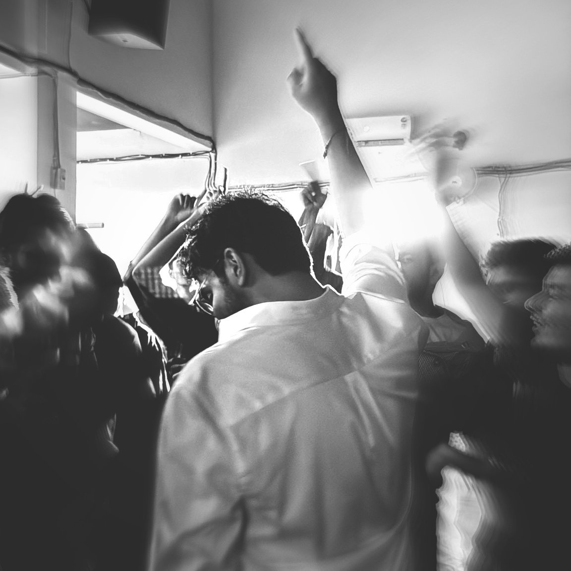 AnshikaSinghh31's tweet image. Every techie’s obsessing over this pic fr