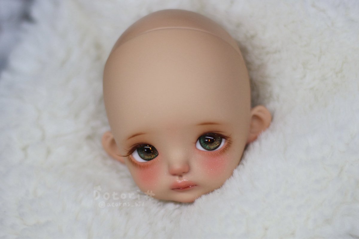 #플러피치 썬키스트 아요
반프리) 쿨핑크, 볼터치 진하게, 입술 통통하게