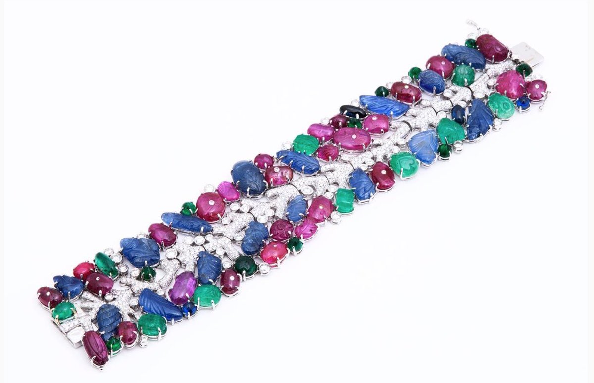 Come and see the auction in person at Buswells Hotel, 23-27 Molesworth St, Dublin D02 CT80
Times:
Friday 5th Sept: 11am – 6pm
Saturday 6th Sept: 11am – 6pm
Sunday 7th Sept: 11am – 6pm
Monday 8th Sept: 11am – 2pm

Bidding ends Monday 8th September 2025 between 6.30pm and 8.45pm.