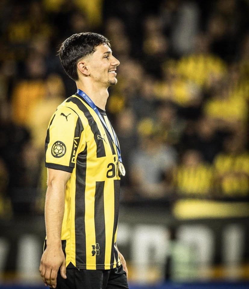 Gonza1891_'s tweet photo. Si no lo renuevan estoy seguro de que termina en la vereda de en frente, vamos a perder a uno de los mejores jugadores del plantel por pura inoperancia de una directiva nefasta. https://t.co/2EMw0lwqeF