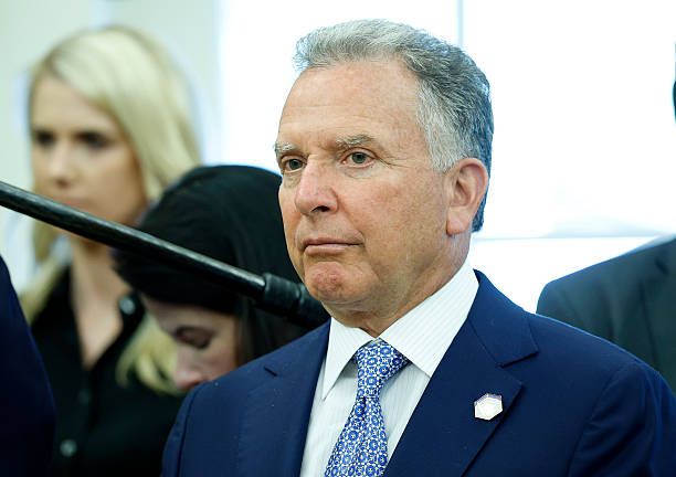 BREAKING:

MASSIVE SCANDAL!!

IT HAS BEEN REVEALED THAT TRUMP'S RIGHT HAND MAN STEVE WITKOFF, KNOWN FOR SELLING AMERICAN INTERESTS TO RUSSIA AND PRESSING UKRAINE TO CAPITULATE, COMES FROM A FAMILY OF ETHNIC RUSSIANS!! 

WTF?! 

🇷🇺🇺🇸