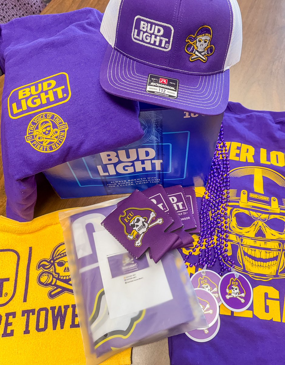 PR927FM's tweet image. 🏴‍☠️TAILGATE GIVEAWAY🏴‍☠️
RT &amp;amp; FOLLOW @PR927FM for a chance to win this awesome #BudLight &amp;amp; Pirate Radio prize package! Be on the lookout for the Bud Light Team on game day for viewing party giveaways. 21 &amp;amp; older only 
#PiratesSupportingPirates🏴‍☠️