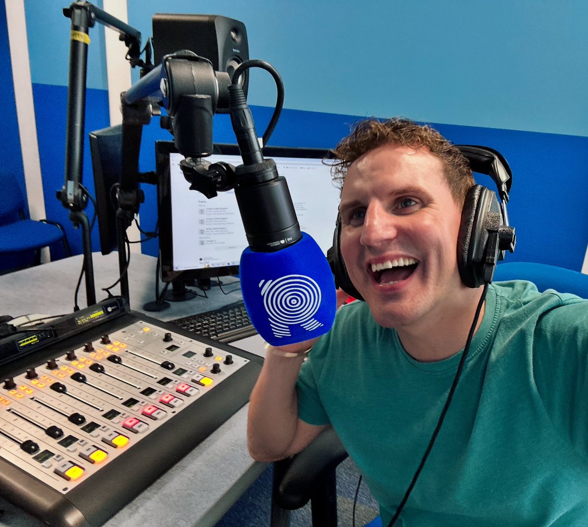 SamJSadler's tweet photo. Riverside Radio🎙️

#Presenter #Radio #News #Reviews #LocalRadio https://t.co/uXdEzSrGym