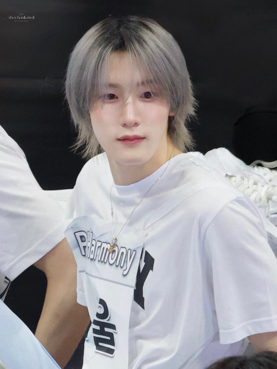 250825 
⊹　.  　♡
　　. ∧＿∧　⊹♡
⊹ ♡ ( ︲⩊︲) / .
　.  ⊂　　 ノ⊹
#P1Harmony #피원하모니 #soul #소울