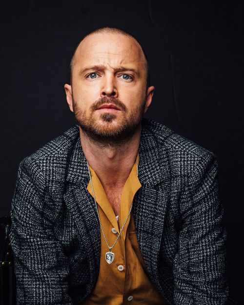 itsSaulGoodman's tweet photo. Happy birthday to Aaron Paul! https://t.co/wOn0n3irce
