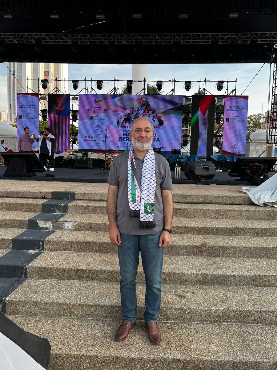 Senator Mushtaq Ahmad Khan | سینیٹر مشتاق احمد خان (@senatormushtaq) on Twitter photo آج رات کوالالمپور ملائشیا سے تیونس کیلئے گلوبل صمود فلوٹیلا برائے غزہ میں شرکت کیلئے روانہ ہونگا،ان شاءاللہ۔
غزہ کی ناکہ بندی ختم کرو
غزہ کے لیے انسانی امداد کی بلا رکاوٹ ترسیل کرو
غزہ میں جینوسائیڈ کو ختم کرو
<a href="/GlobalSumudF/">Global Sumud Flotilla</a>
<a href="/Pak_PalForum/">Pak - Palestine Forum</a> آج رات کوالالمپور ملائشیا سے تیونس کیلئے گلوبل صمود فلوٹیلا برائے غزہ میں شرکت کیلئے روانہ ہونگا،ان شاءاللہ۔
غزہ کی ناکہ بندی ختم کرو
غزہ کے لیے انسانی امداد کی بلا رکاوٹ ترسیل کرو
غزہ میں جینوسائیڈ کو ختم کرو
<a href="/GlobalSumudF/">Global Sumud Flotilla</a>
<a href="/Pak_PalForum/">Pak - Palestine Forum</a>