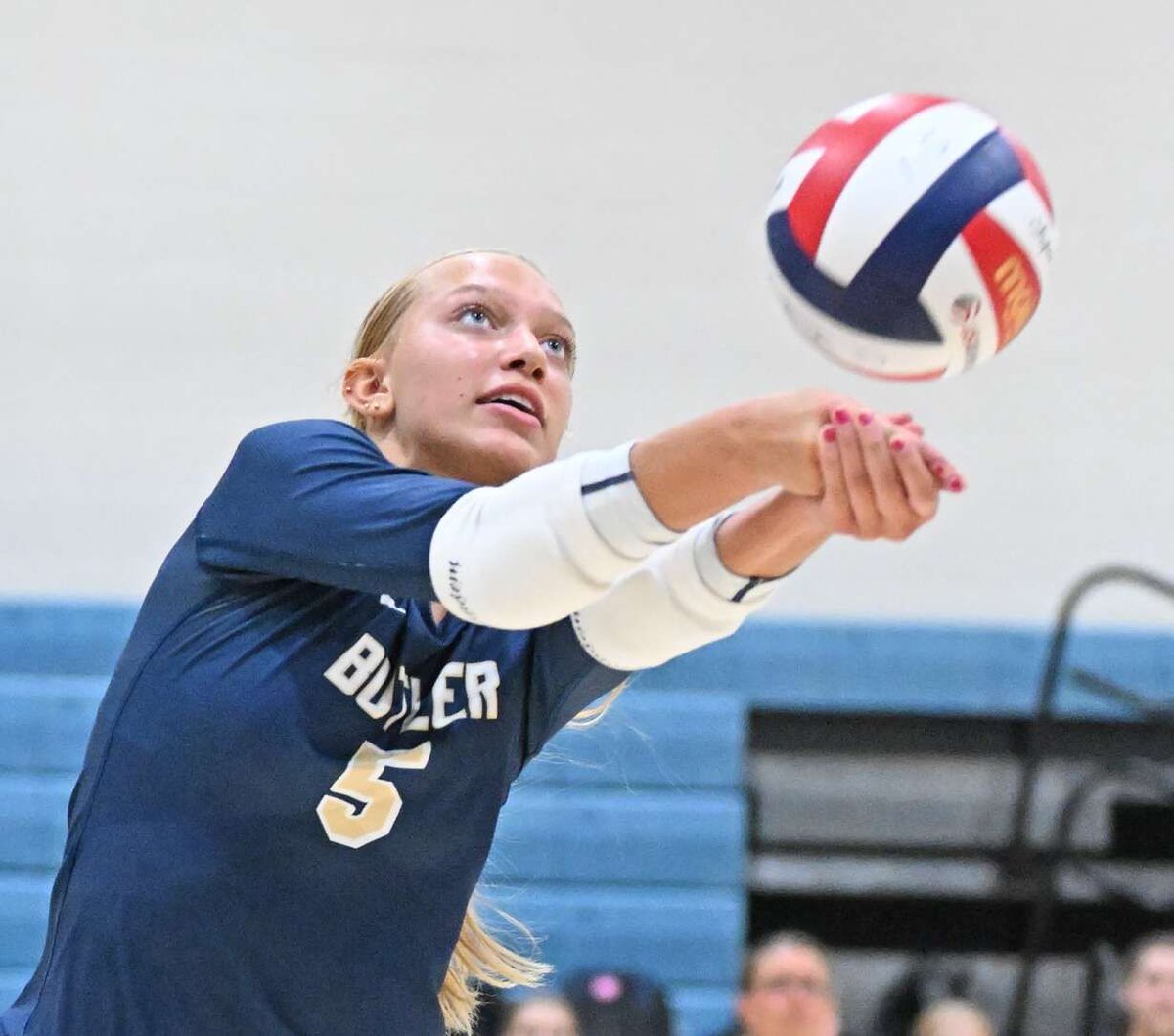 Junior outside hitter Raina Lewandowski recorded 23 kills against Cathedral Prep on Tuesday night, aiding Butler's girls volleyball team in winning the season opener.  Check out the other games around town: 🏐 ⚽ 🏒 🎾 buff.ly/TJuNRlg