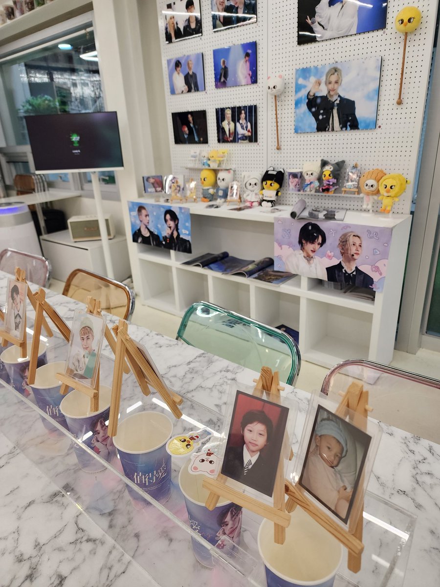 🎂 2025년 특별 지원 이벤트 🎂

2025년 행사 예약 시...
1) 행사 비용 현금 지원!
2) 현수막
3) 쿠키틀
4) 보틀스티커 
지원해드려요. 💘

👇 아래 체널로 편하게 문의 주세요.👇
pf.kakao.com/_CjxdiG

#2D #아이돌생카 #생일카페 #홍대생일카페 #홍대생카 #생카 #애니메이션 #스트레이키즈