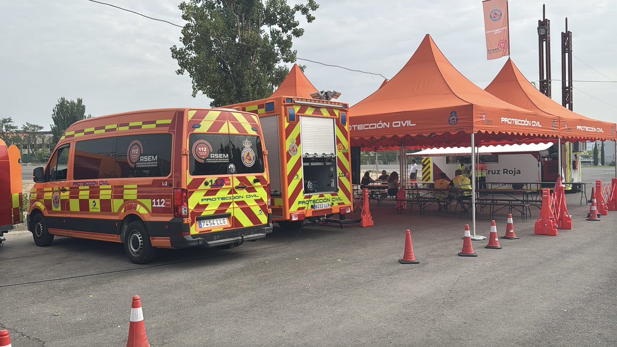🦺 EL #ERIVE se activa de forma inmediata ante cualquier gran emergencia.

🔥 Este verano ha actuado en los incendios más relevantes de la región, prestando soporte logístico y habilitando zonas de avituallamiento entre otras funciones. 

+info: c.madrid/9h8ib

#ASEM112