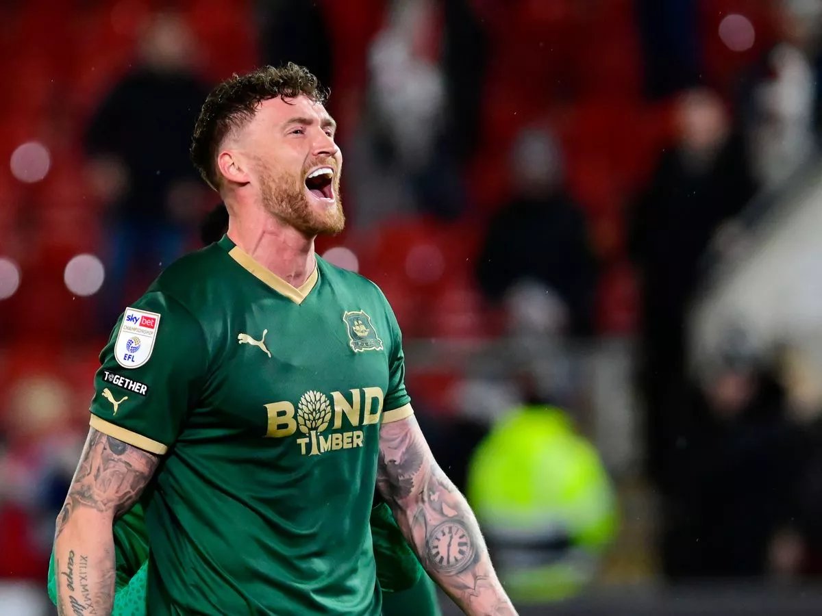 ArgyleLife1886's tweet image. Rumour: 'Plymouth Argyle, Reading and Cardiff City are in the hunt to sign Wrexham centre back Dan Scarr' 

Read more: argyle.life/transfers/ 

#pafc | #wxmafc #ccfc #readingfc