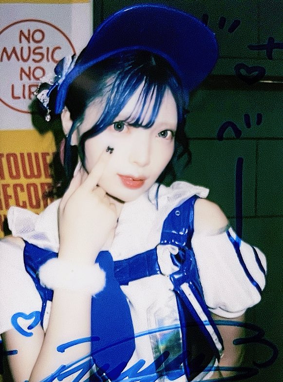 明日はなんのフユちゃんあげようかな〜
写真、動画、ボイス何がいいですか？