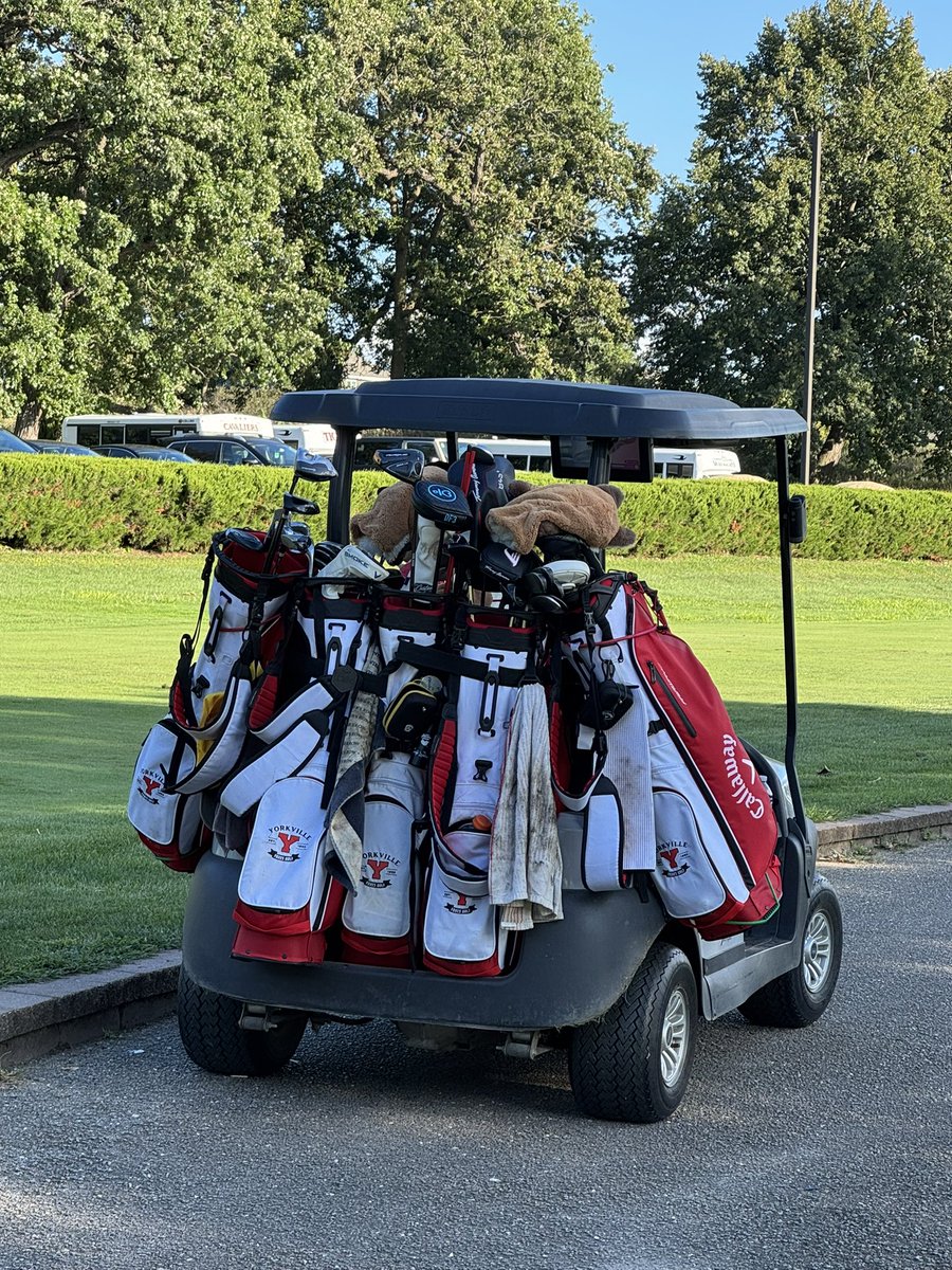 Seniors! YHS Class of 2026! 🦊🏌🏼‍♂️