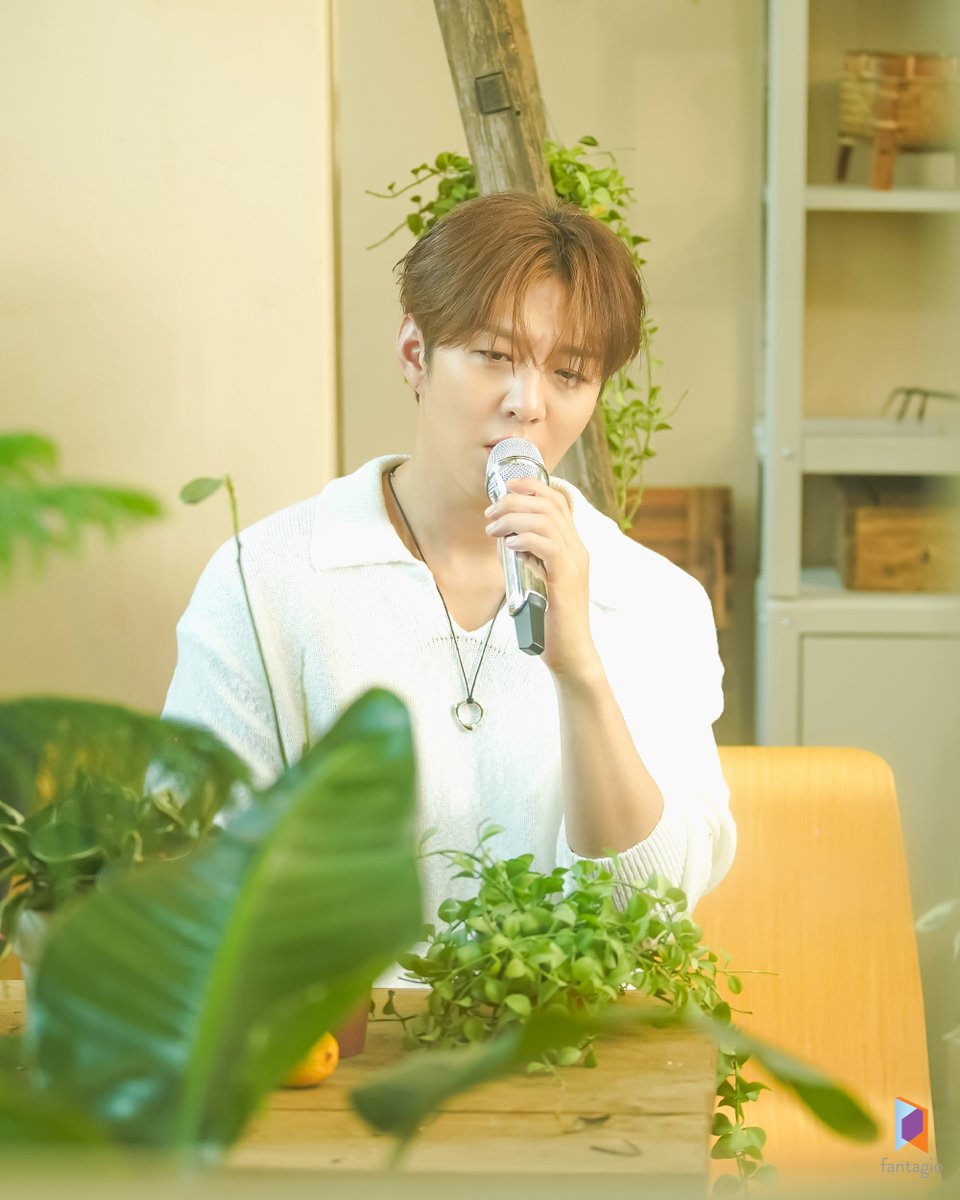 [#이창섭][비하인드컷] 한번 더 이별 (첫사랑 엔딩 X 이창섭) Special Clip 촬영 현장

#LEECHANGSUB #첫사랑엔딩 #한번더이별