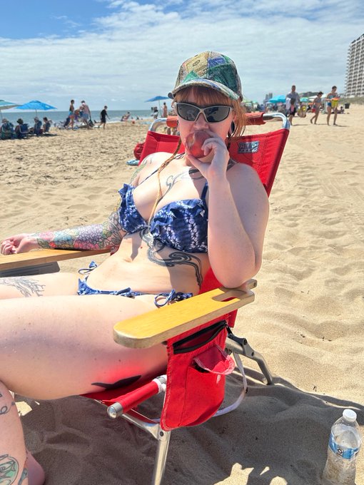 Watch 🦈FatherShark🦈's leaked NSFW photo on TwXstars