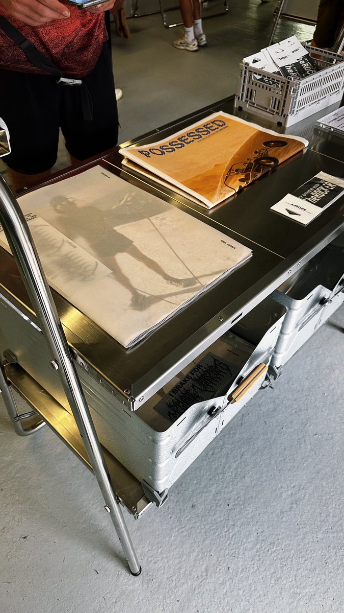 so_first's tweet image. SATISFYのポップアップは街外れの一軒家貸切
で、本当にこんなとこでやってんのかというとこでやってた