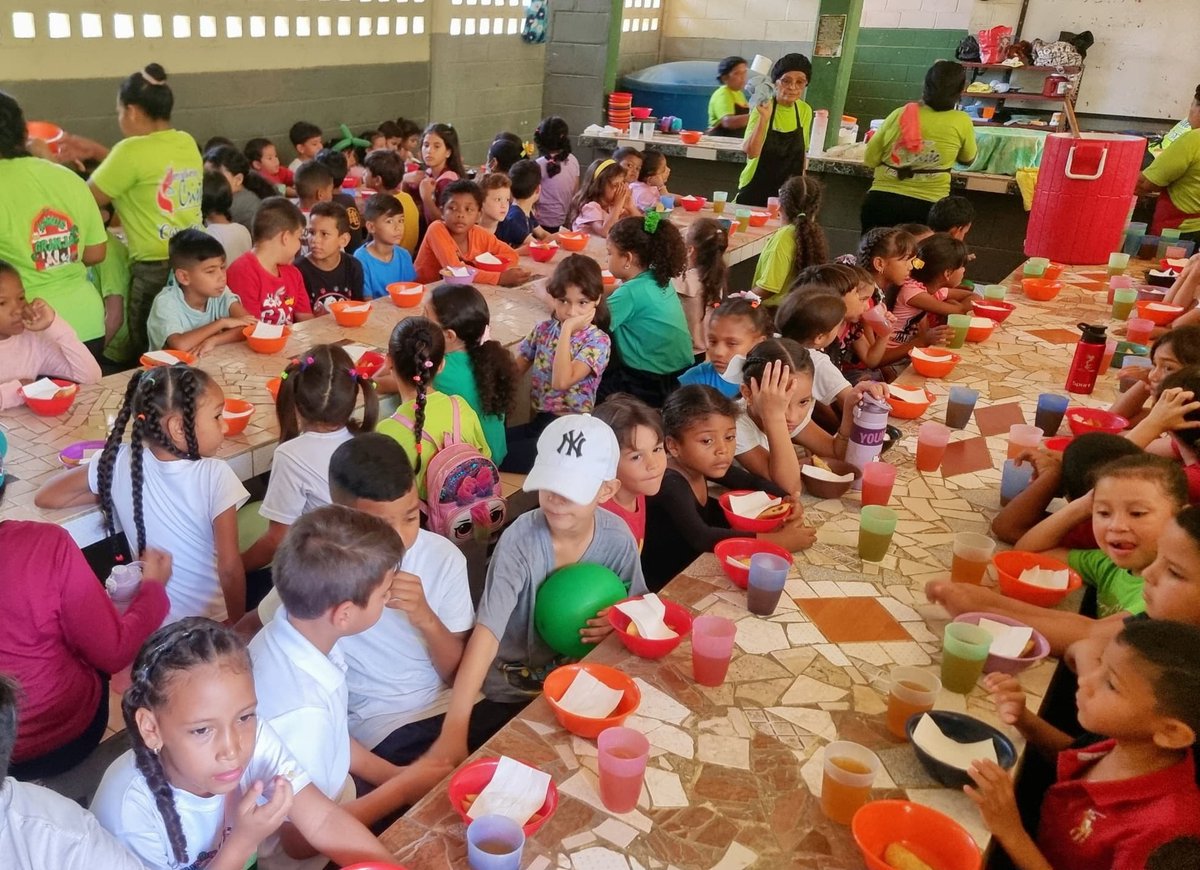 vortexics82's tweet image. Blessed Day to all my Crypto X Brothers 💙

Thanks to all my brothers at @21RoundTable for their continuous support for humanitarian activities towards children, summer camp to uphold Christian values and children personal safety