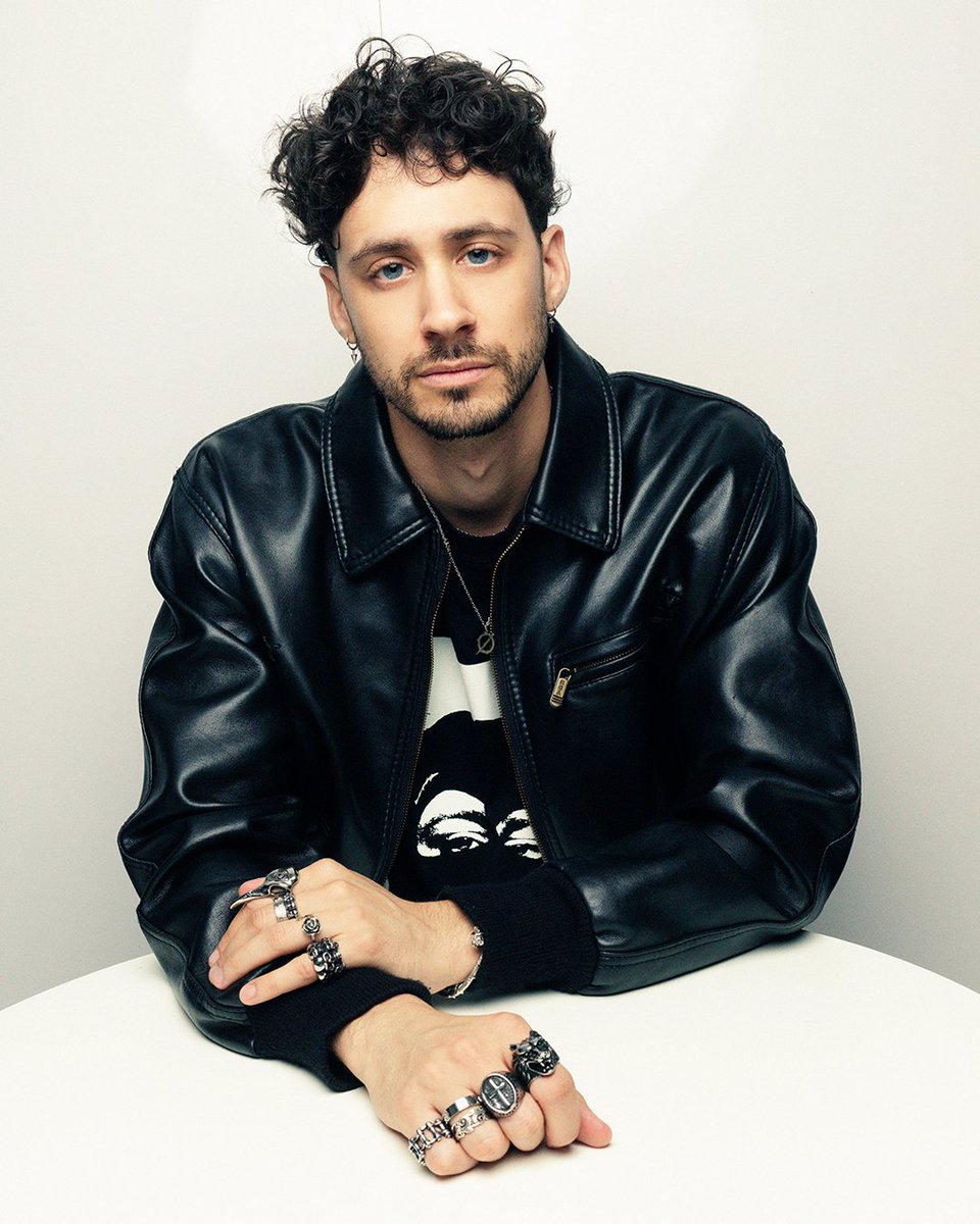 aestheticized's tweet image. SUPPORT ADDED! vid.ken and Cøzybøy are sliding in alongside Demxntia at New World on Saturday Oct 11th! Expect an evening full of dreamy R&amp;amp;B energy, emotional storytelling, and beats that hit just right... from 3 rising voices in the electronic pop scene. demxntia25.eventbrite.com