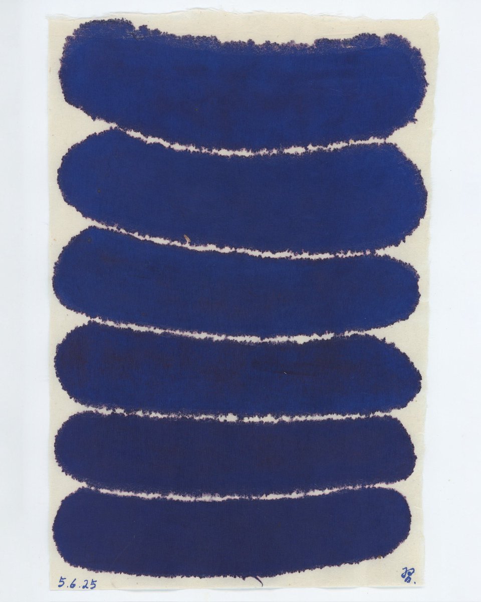 You’ve nourished so long
The dust that whispers in the sunlight,
With an undying love,
That never came nor ever took flight.

[ 26. 8. 25 ]

-
Blue Valley, 2025
Ink on Nepalese paper
20×29cm
-
Xiguan Lei 
-
#artepovera #landart #conceptualart #processart #minimalism #poem