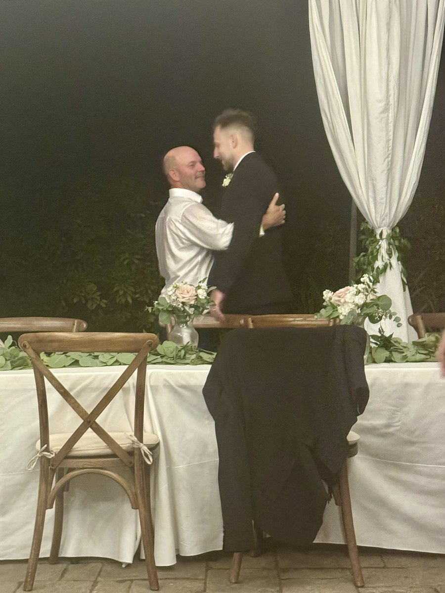 The love came in from all across the globe! What a wedding, what a setting and what a story. Thank you to Ed &amp; Catherine for allowing us to be part of your incredible day. This group didn’t lose many games but I think the dance floor got us that night.  #skidmore 🏀#family