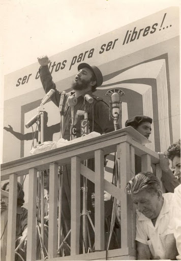 El 14 de septiembre de 1959, el campamento militar de Columbia fue  entregado al Ministerio de Educación, marcando su transformación en la  Ciudad Escolar Libertad. Este acto simbolizó el fin de su función  militar y el inicio de una era educativa para Cuba.  #Cuba🇨🇺