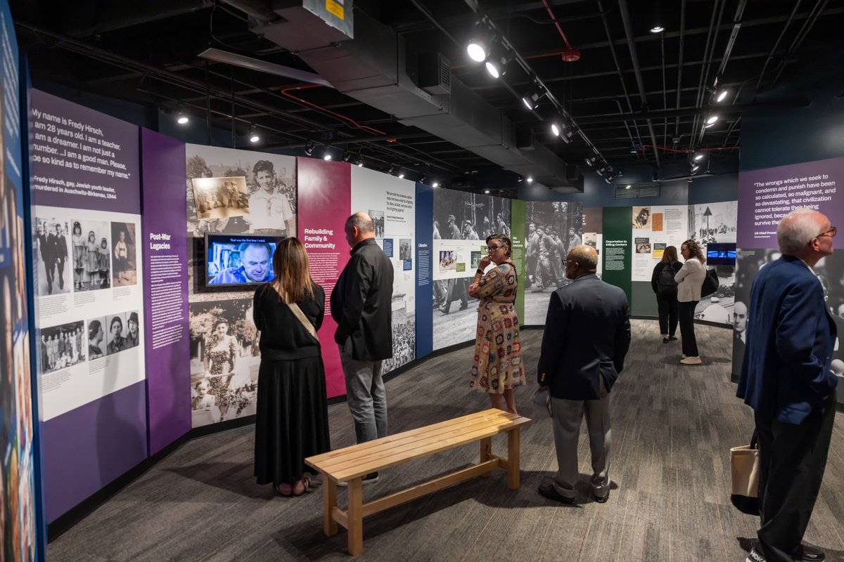 Illinois Holocaust Museum tweet media