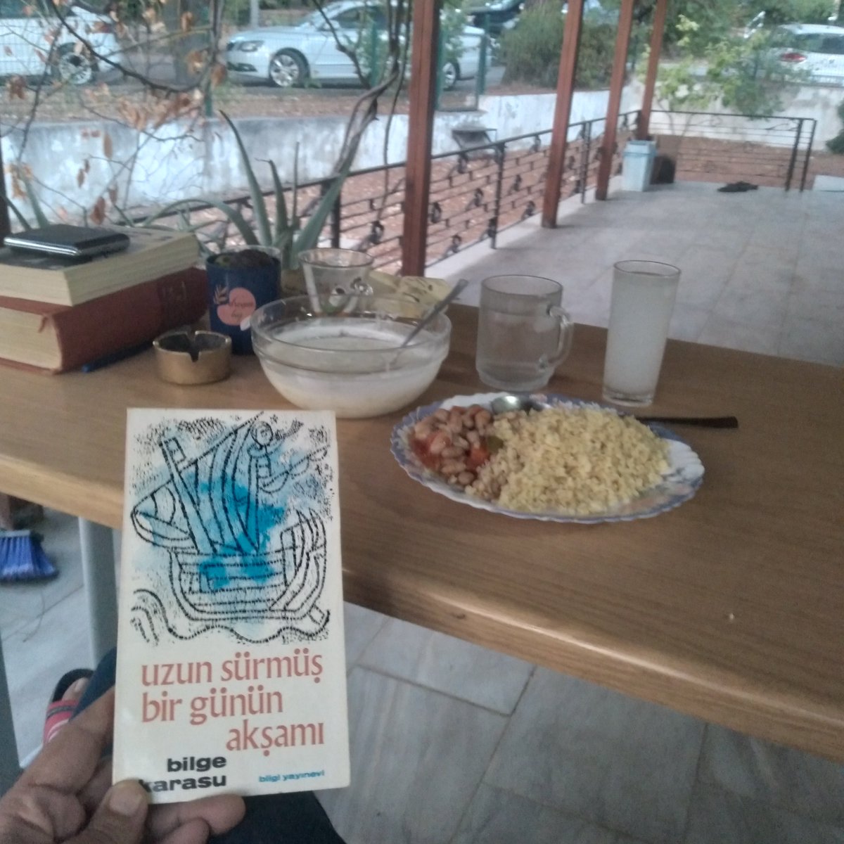 Bendenizden de iyi akşamlar...

Dikkatinizi çekerim, ilk basım (Ekim 1970).