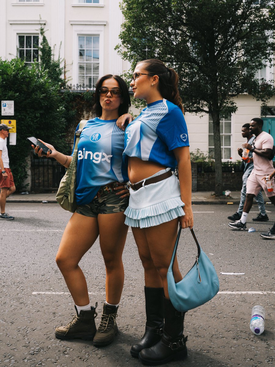 Chelsea’s third kit collection outfits at Notting Hill Carnival! ⚫️
