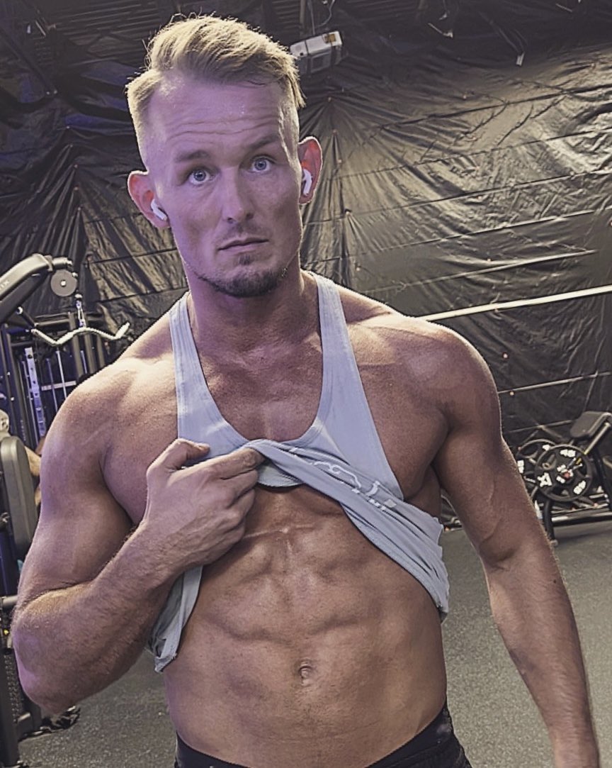 Divine. | NOT @wwe_kaiser. tweet media