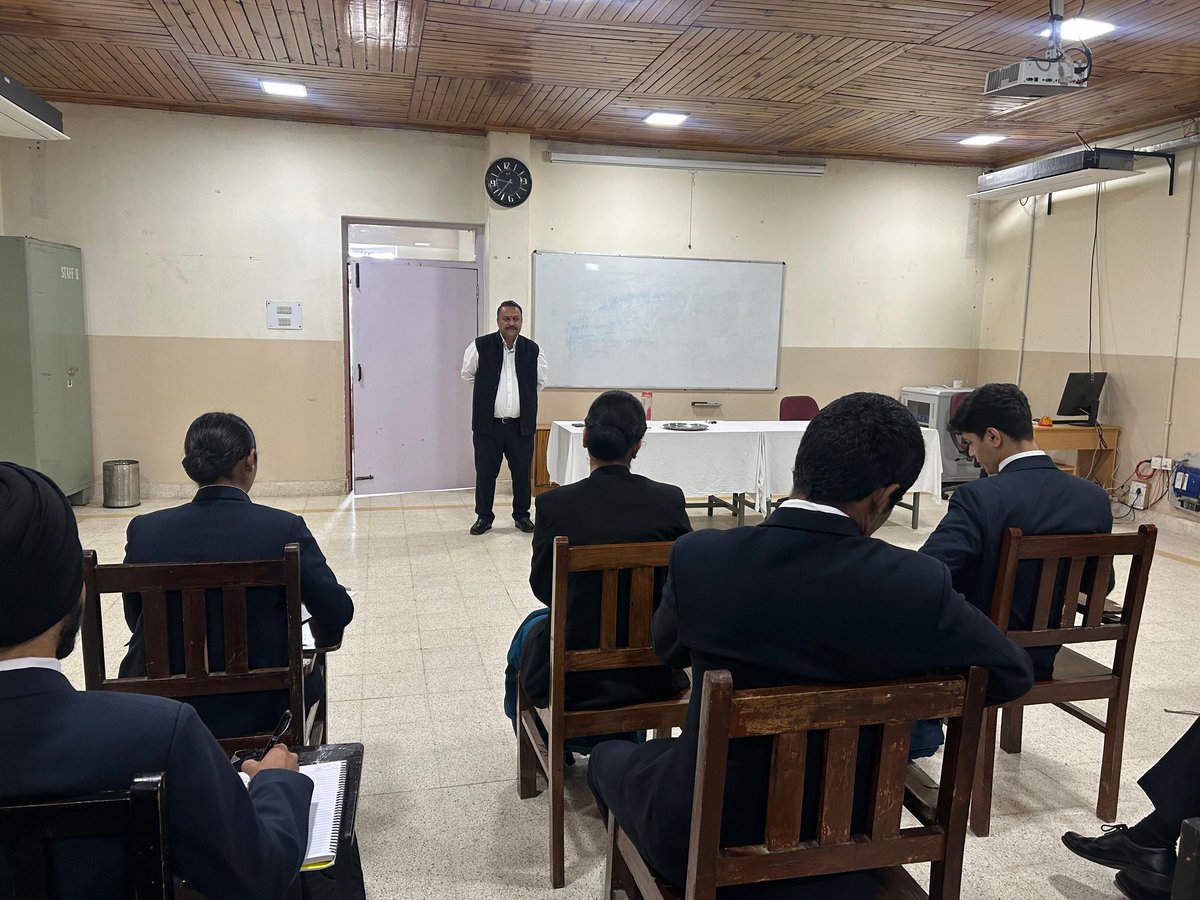 Guest lecture was conducted by Mr Nitesh for students of the 5th semester on topic- various aspects of working in the Hospitality industry