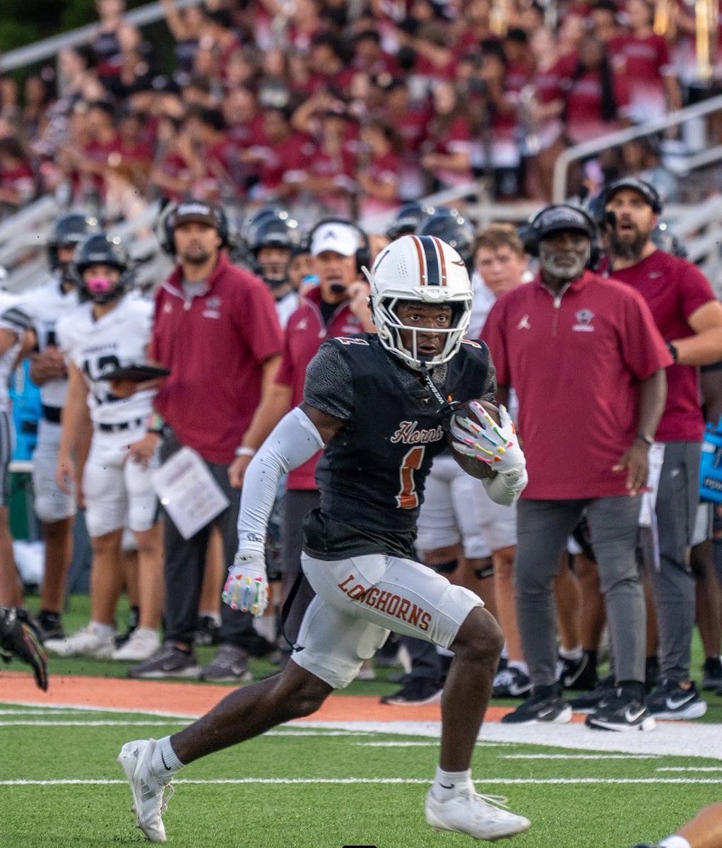 Coach Chaz Ferdinand Sr. (@cferdinand_21) on Twitter photo Extremely underrated player for the Horns… 2027 ATH <a href="/dgrant2027/">Donte Grant Jr.</a> … versatile player who can play both WR & RB… leads our team in receiving yards, second in yards per carry and is physical as a blocker. Has FBS offers. Should have more.
WATCH THE TAPE! 
hudl.com/video/3/193780… Extremely underrated player for the Horns… 2027 ATH <a href="/dgrant2027/">Donte Grant Jr.</a> … versatile player who can play both WR & RB… leads our team in receiving yards, second in yards per carry and is physical as a blocker. Has FBS offers. Should have more.
WATCH THE TAPE! 
hudl.com/video/3/193780…