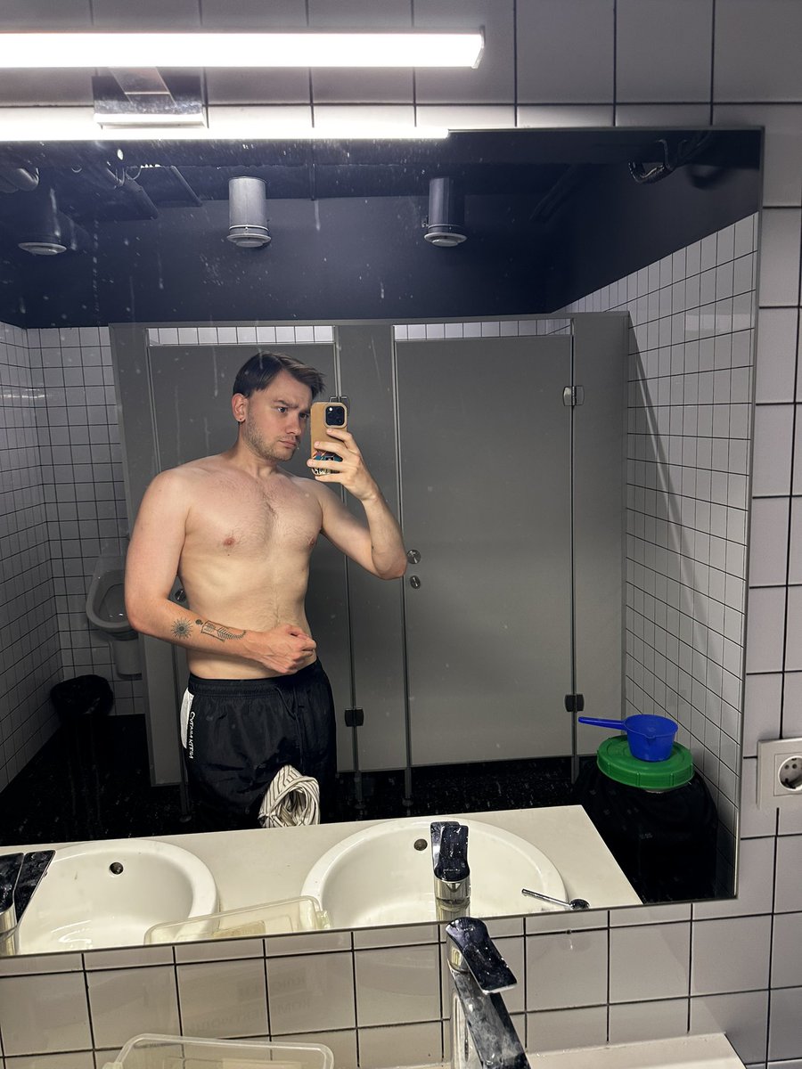 mkarkmark's tweet photo. 🙃🙃🙃 https://t.co/HdfEYBmazd