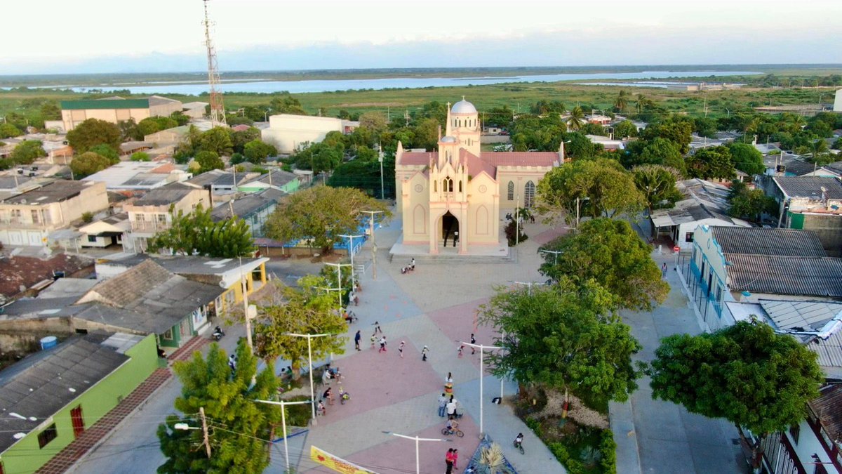 La alcaldesa <a href="/YenisOrozco_/">Yenis Orozco Bonett</a> anunció proyecto de acuerdo para institucionalizar video del #HimnodeMalambo como referente audiovisual obligatorio en actos oficiales, culturales, educativos y sociales y fortalecer la identidad de #Malambo. 

+ Info aquí: goo.su/Xytne