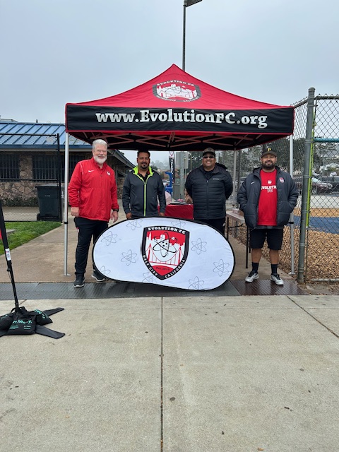 EFC_DC's tweet photo. 👏⚽ Shoutout to our Evolution FC coaches — Dave, Josue, Danilo &amp; Tony — for all their hard work setting up and making Opening Day a success! 🙌 https://t.co/2SwePj17UI