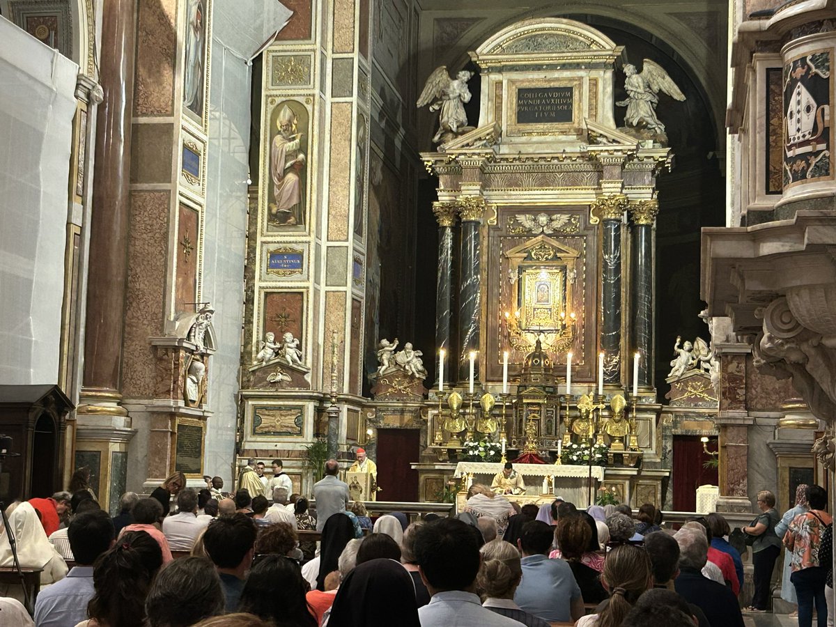 Messa nella Memoria di #SantaMonica, parole dall’omelia del Card. Parolin: sento una particolare devozione per questa santa, comune a tutti noi, perché ci ricorda le nostre madri che hanno trepidato per noi, ci hanno educato cristianamente e ci hanno accompagnato.