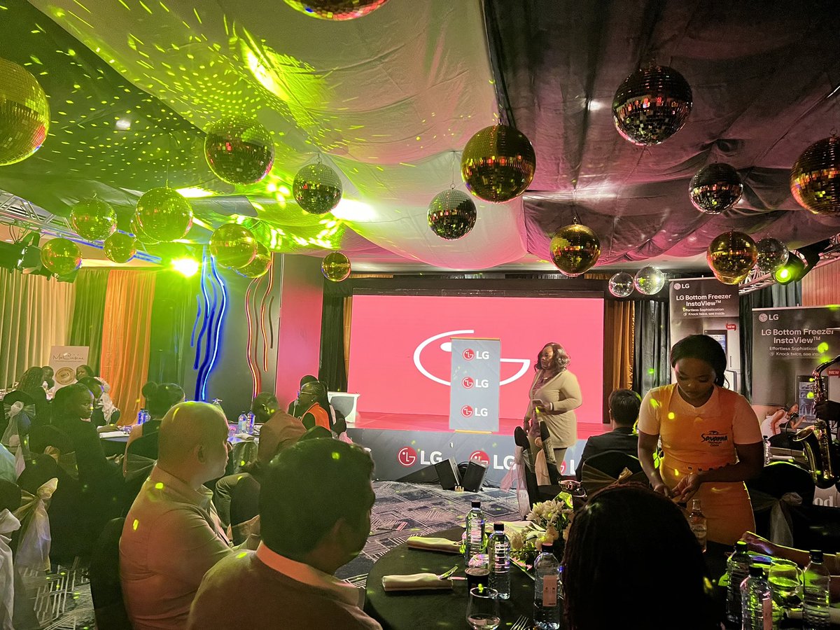 SwalaNyetiKe's tweet image. We are being hosted by @LGEastAfrica at Hyatt Place in Westlands for the grand reveal of the InstaView™ Bottom Freezer Refrigerator. 

Stay tuned for more details…. 

#LGInstaView