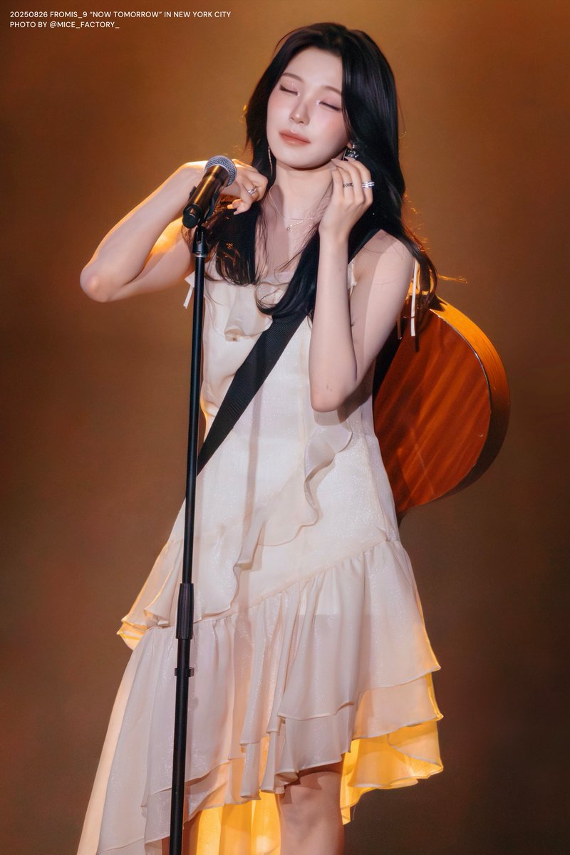 mice_factory_'s tweet image. 250826 
NOW TOMORROW in NYC

#fromis_9 #프로미스나인
#BAEKJIHEON #JIHEON #백지헌 
#NOW_TOMORROW #fromis_9inNY #fromis_9_WORLDTOUR