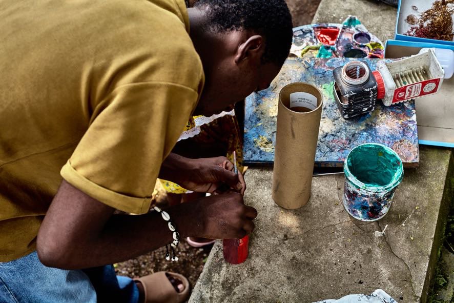 CongoCirculaire's tweet photo. Clôture de la colonie de vacances Ré-Créa Terre

Avec notre partenaire Ingoma Afrika, nous avons animé une journée de clôture autour de l’économie circulaire et de la transformation des déchets.

#economiecirculaire #economy #environment https://t.co/8xu80coat6