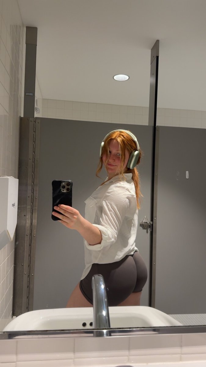 Michaela tweet media