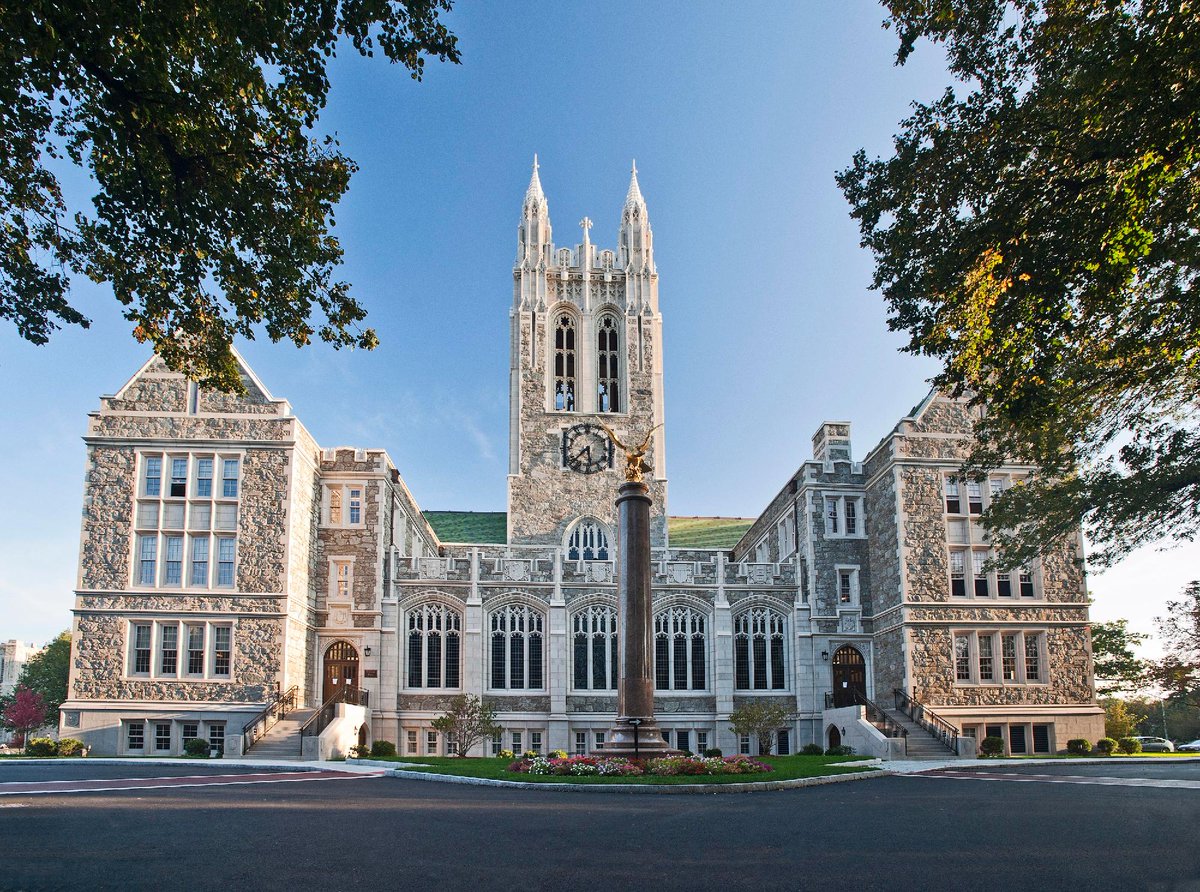 Boston College is 22nd on <a href="/LinkedIn/">LinkedIn</a>’s first Top Colleges ranking, which identifies the 50 U.S. schools that "best set graduates up for long-term [career] success."

Read More:
@WBZ ➡️ cbsn.ws/478j8Fq
<a href="/BostonGlobe/">The Boston Globe</a> ➡️ bit.ly/LITop50_BG0815…