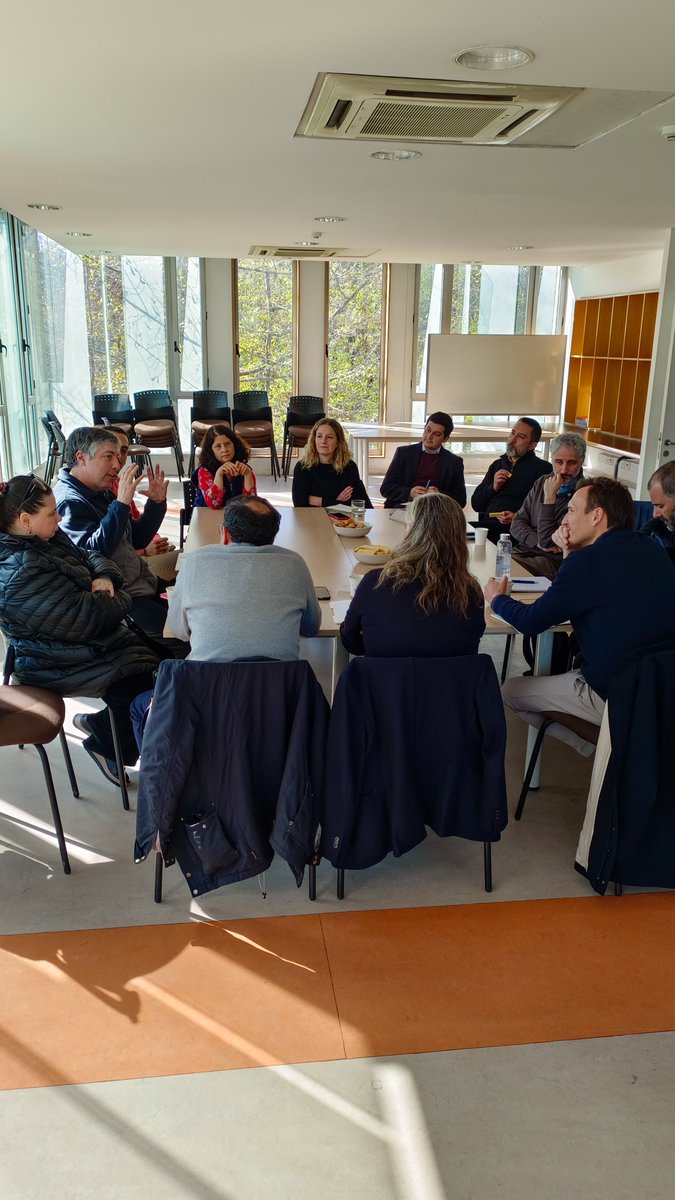 cer_uc's tweet image. El PIER, recibió al Académico Thomas A. Carlson (University of California).

En su seminario, reflexionó sobre cómo los estudios de la religión pueden abrir nuevas perspectivas más allá de las comunidades de fe, dialogando también con la vida secular y contemporánea🌍📚