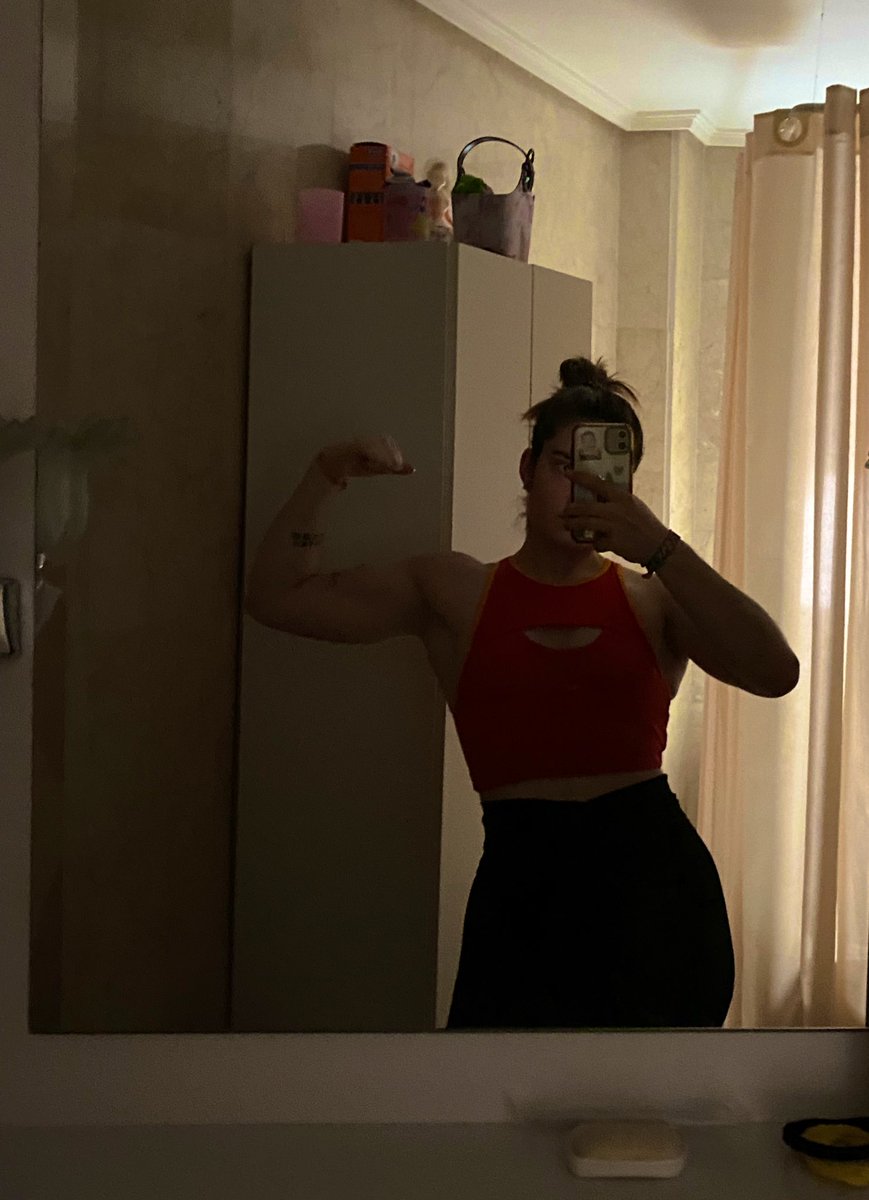 Tan sólo soy una pobre chica que desea volver a la rutina para ir al gimnasio 🙄