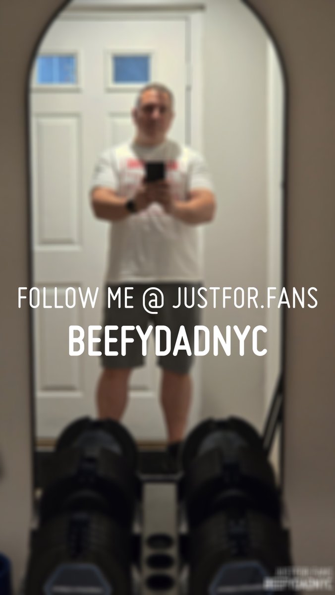 At home work-out is tight...

See this and more at:
justfor.fans/BeefyDadNYC?So…
