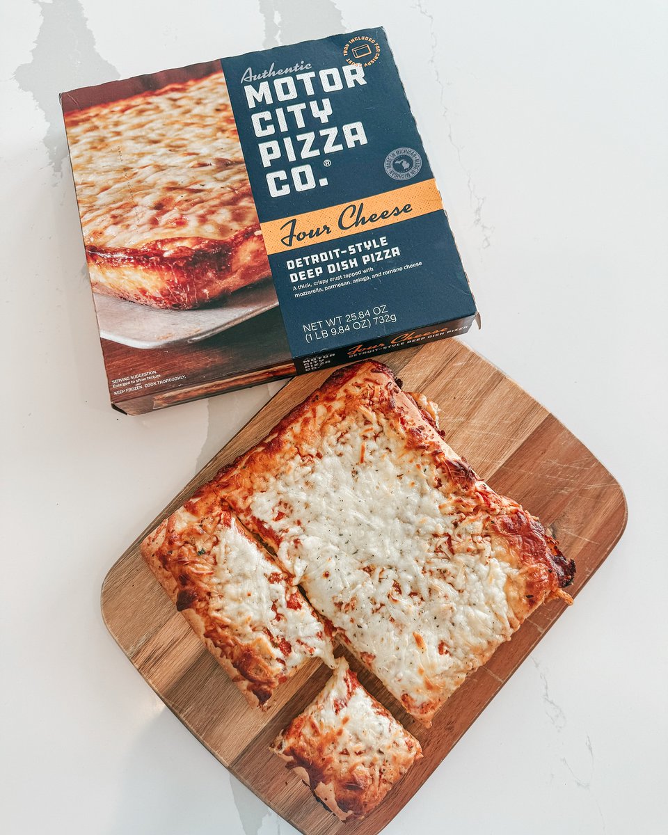 MotoCityPizzaCo's tweet photo. Forget the midweek slump—our Four Cheese Detroit-style pizza is proof that gooey, cheesy perfection makes every Wednesday worth it. 🍕 

Comment if this is your go-to favorite! 

#MotorCityPizza #DetroitStylePizza #FourCheese

📸: IG/andreagabrielllee https://t.co/NOFG2Oq8yi