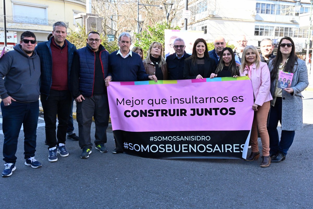 .<a href="/ZamoraJulio/">Julio Zamora</a>  en San Isidro: “Hay un país parado económicamente y los comerciantes están asfixiados“ zonanortevision.com.ar/358186/julio-z… a través de <a href="/ZNVISION/">Zona Norte Visión</a> <a href="/ccastellanoSI/">Carlos Castellano</a> <a href="/rorroseguin/">Rodrigo Seguin</a> <a href="/aurorabastidas/">Aurora Bastidas</a> <a href="/SomosBsAs/">SomosBuenosAires</a>