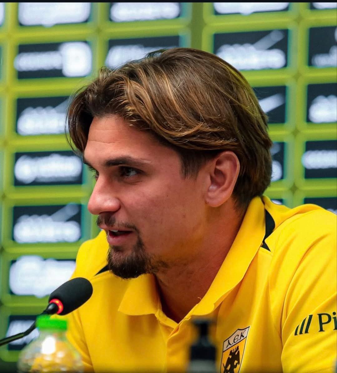 Ραζβάναρε ετοιμάσου να καυλωσεις άσχημα αύριο παιχτουρα μου !

Για αυτό ΑΕΚΑΡΑ παίξε για μένα που από μικρό παιδί τα έκανα παντού πουτάνα για να έρθω να σε δω !

Μπείτε στο κλίμα ρεεεεεε!

#aekfc