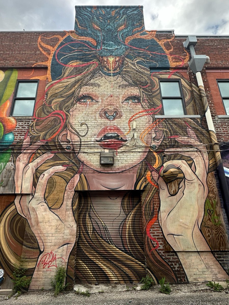 v/ 📸 streetartporn 
#StreetArt #UrbanArt #ArtInPublic