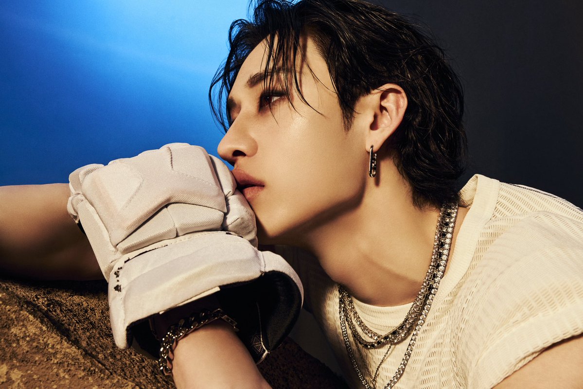 Fendi (@fendi) on Twitter photo #Fendi celebrates #FendiAmbassador Bang Chan on the release of Stray Kids’ comeback title track CEREMONY
<a href="/Stray_Kids/">Stray Kids</a> #Fendi celebrates #FendiAmbassador Bang Chan on the release of Stray Kids’ comeback title track CEREMONY
<a href="/Stray_Kids/">Stray Kids</a>